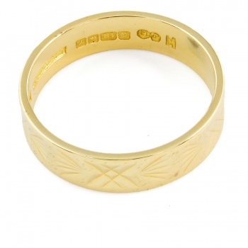 18ct gold 3.7g Wedding Ring size N